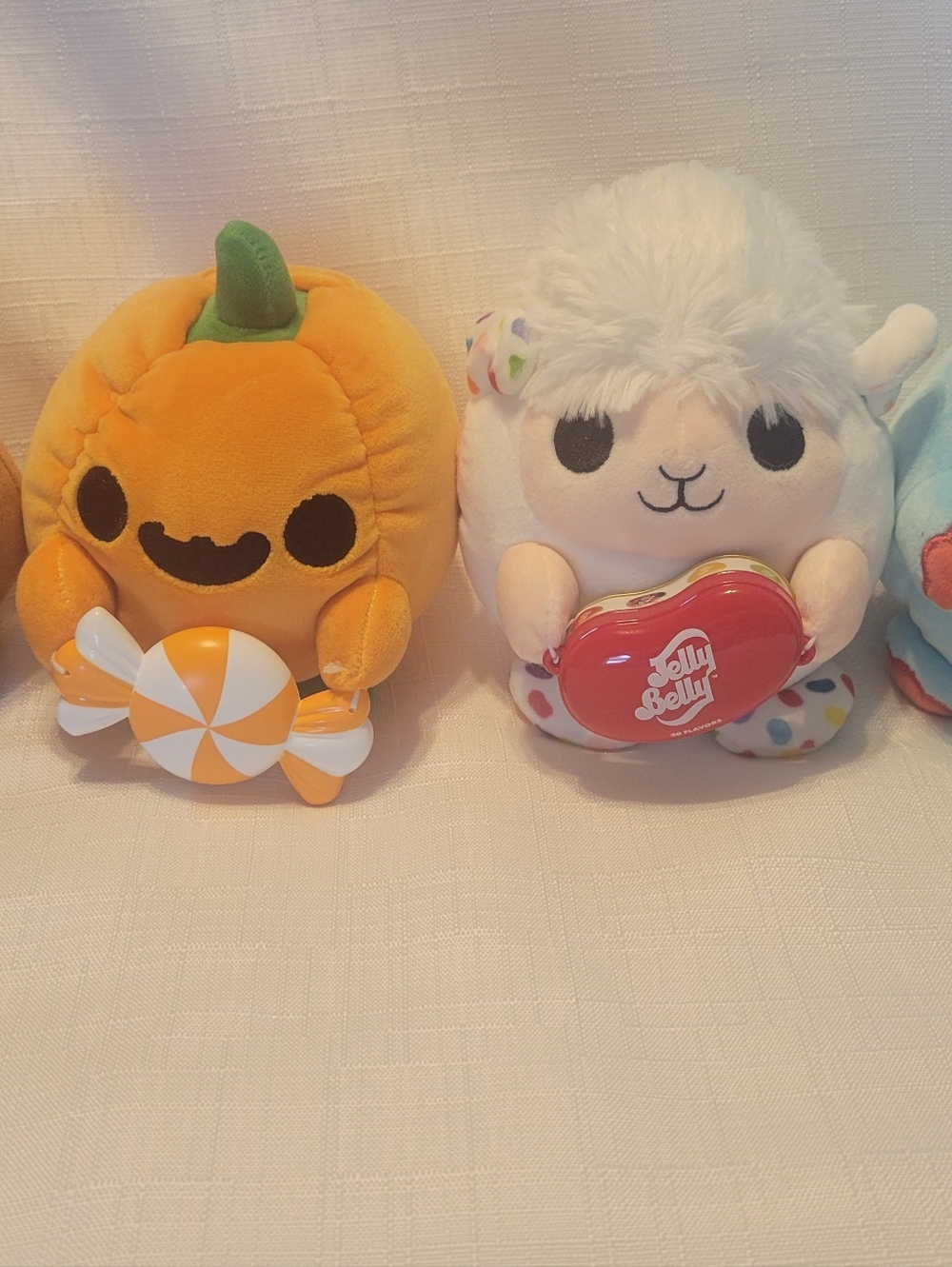 Zura Cute Candy SNACKLES Lot Of 4 Stuffed Series 1